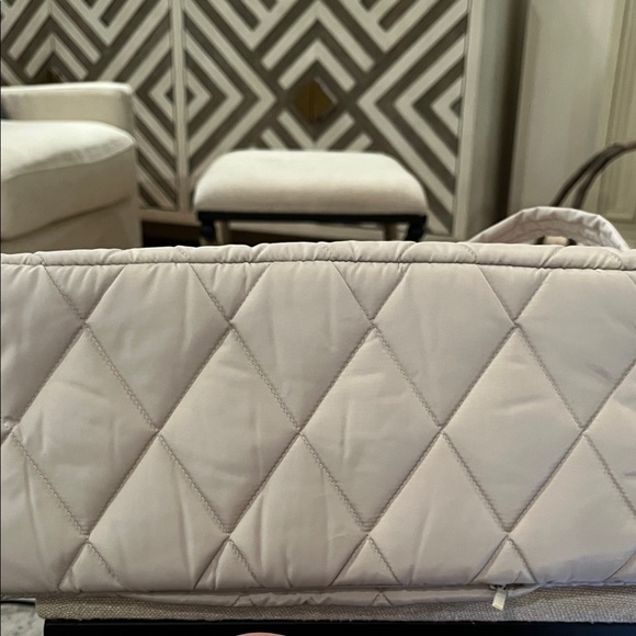 Vera Bradley Pumice Stone Outlet Ultralight Weekender Travel Bag/NWT - Picture 12 of 13